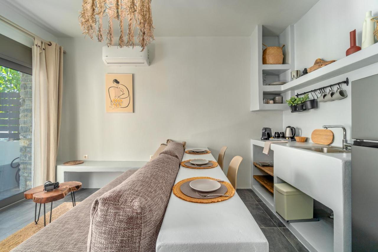 La Perla Suites Agioi Apostoloi  Exteriör bild