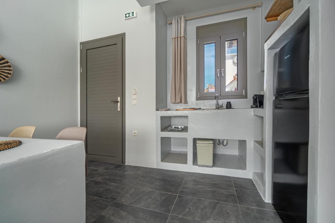 La Perla Suites Agioi Apostoloi  Exteriör bild